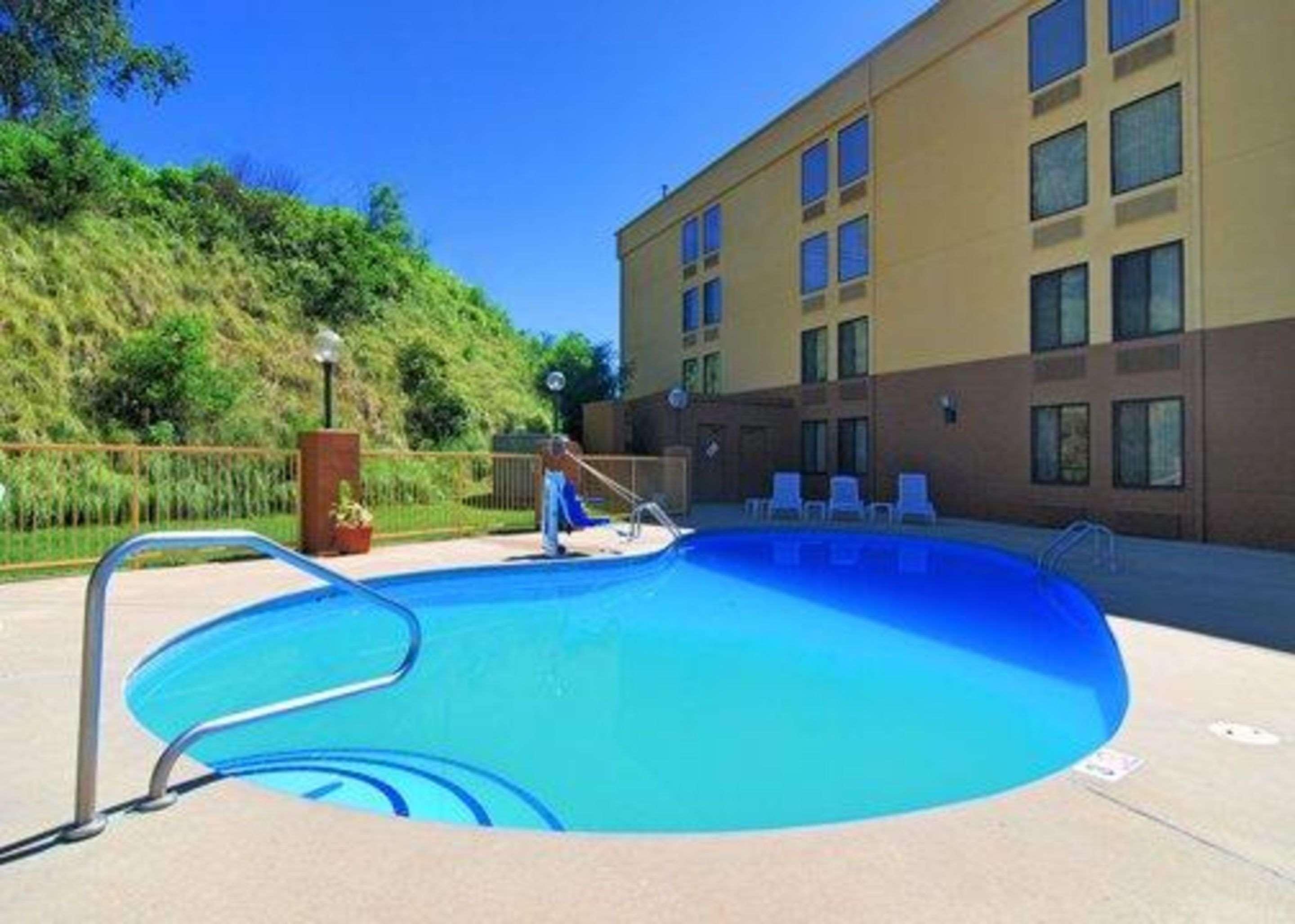 Comfort Inn North Of Asheville Mars Hill Zewnętrze zdjęcie